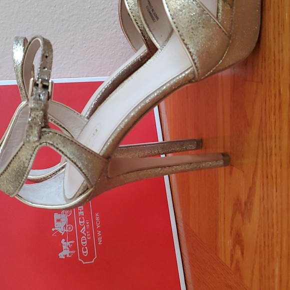 Coach Daylan Gold Dusted Leather Strappy High Heels Women's Shoe Size 8.5 - Picture 3 of 16